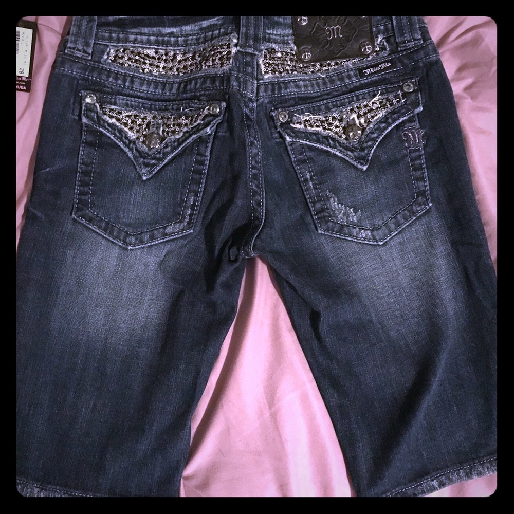 Miss Me Bermuda shorts size 28
